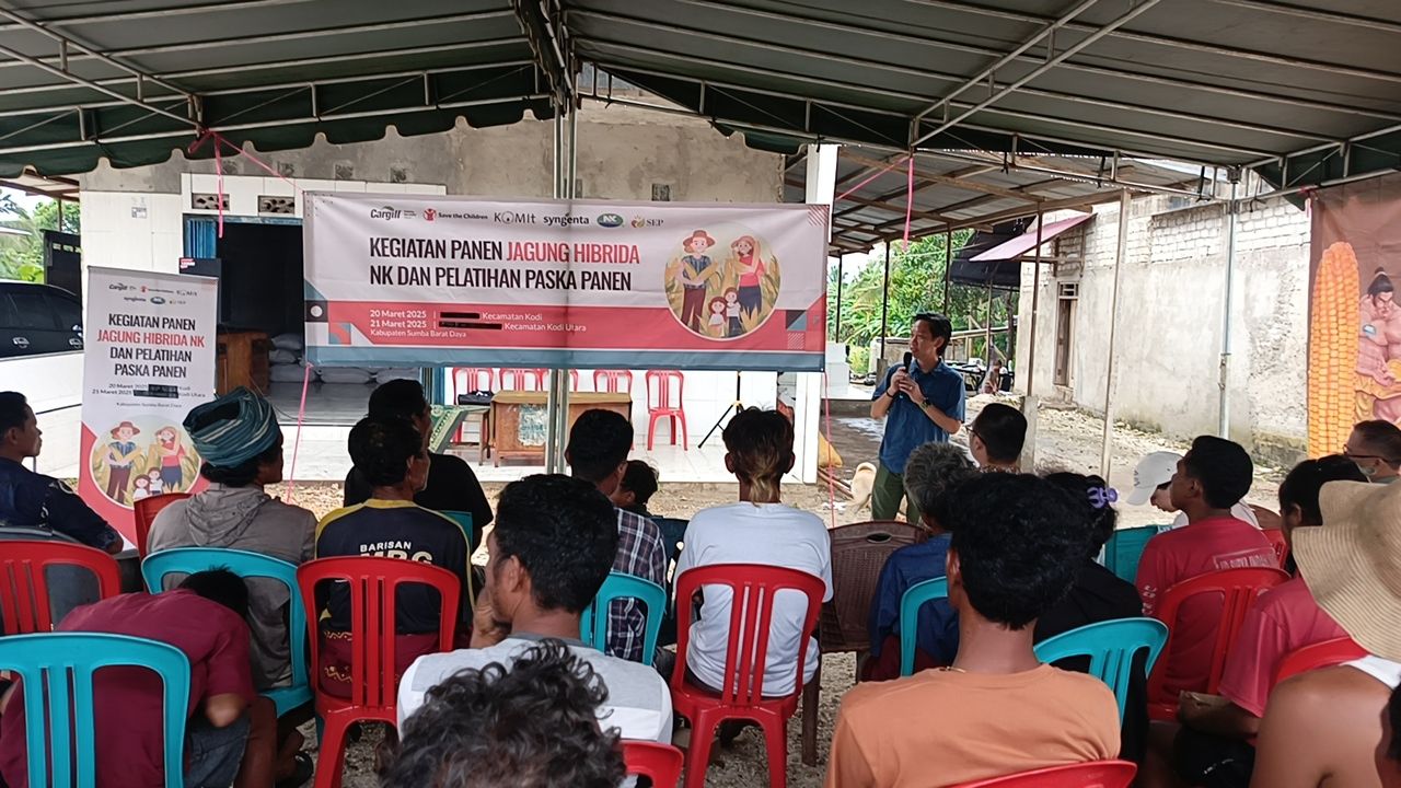 Corn Edu Center : Farmers Field & Harvest Day